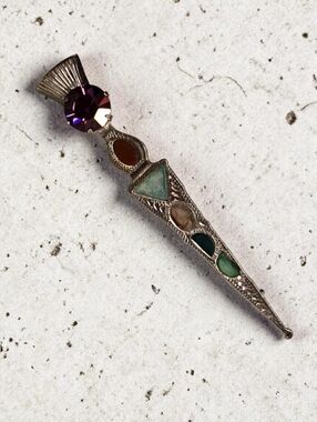 W.B.s Vintage Scottish Celtic Sterling Silver Dirk Brooch